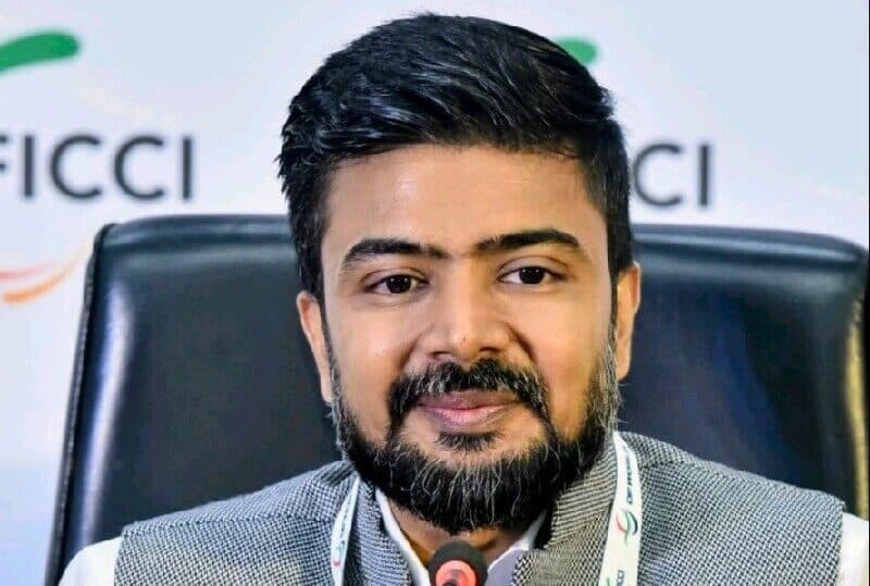 The AI Driver Isn't Here to Save You: It’s Here to Own Your Commute