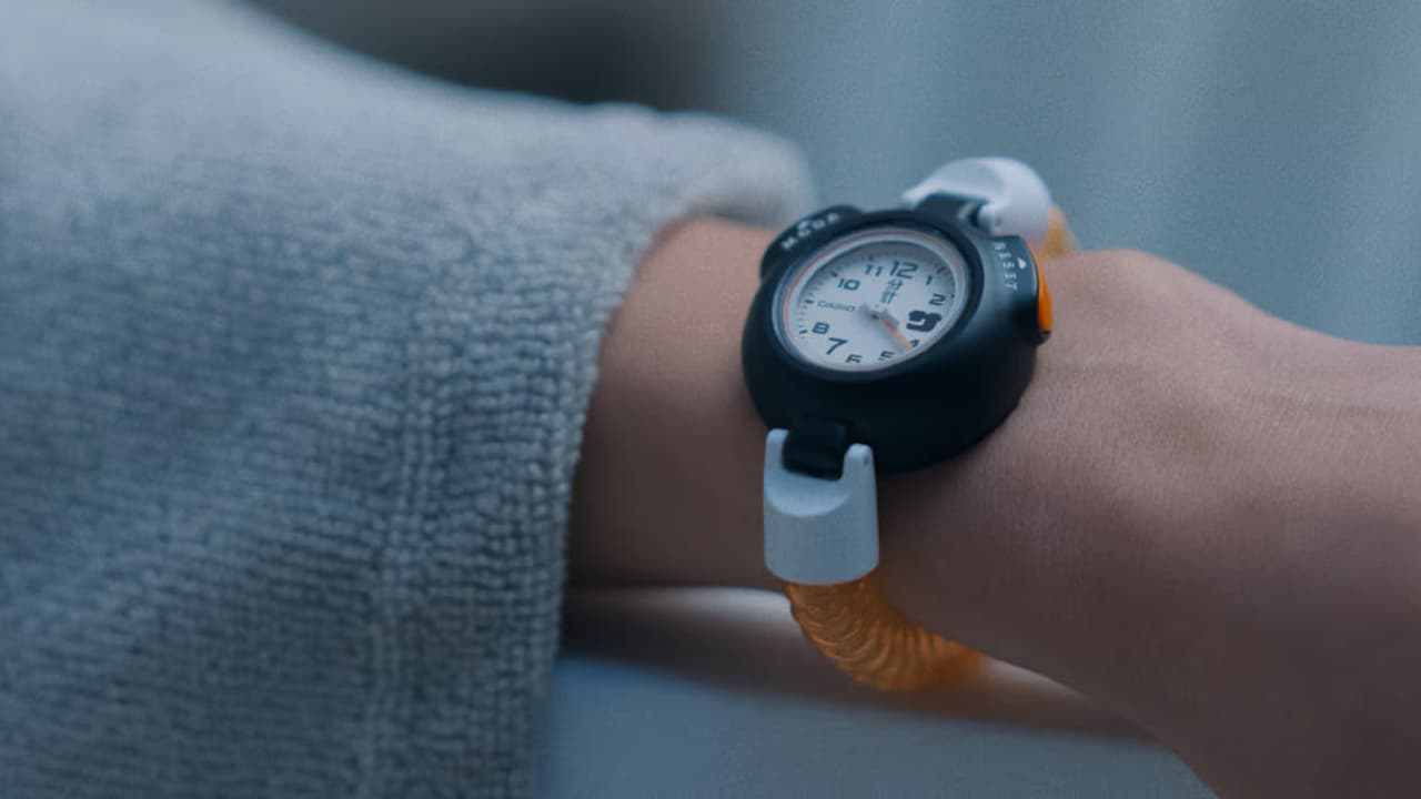 The Great Aesthetic Rebellion: Why Your 2025 Gadget Wishlist Proves Tech Giants Are Losing the Future - Image 6