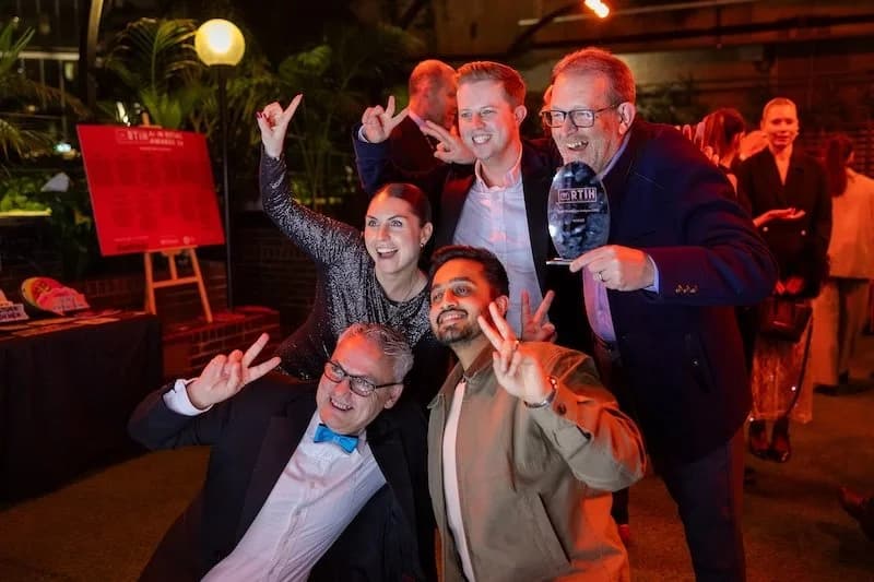 The Silent Revolution: Why VenHub’s 'Smart Store' Win Isn't About Convenience—It's About Data Dominance - Image 7