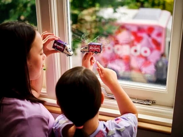 The Silent Retail Revolution: Why Your Christmas Tech News Was Actually a Trojan Horse for Labor Collapse - Image 1