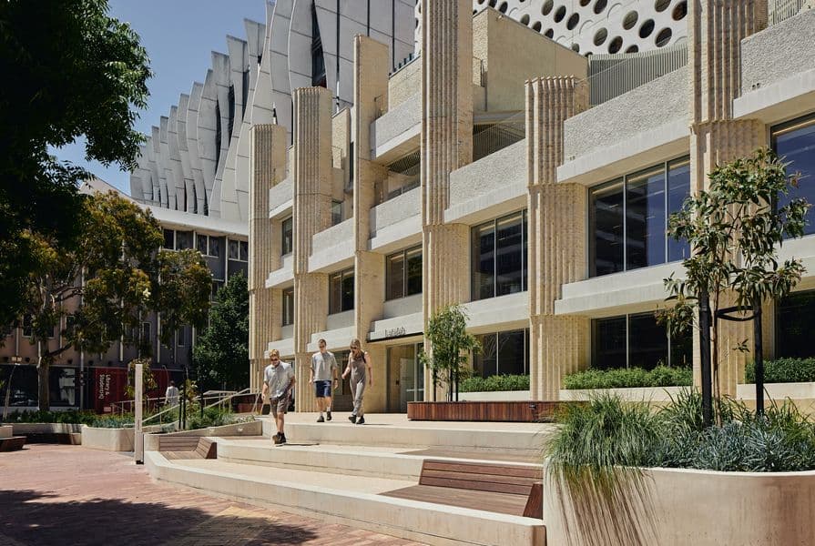 The 24/7 Lab Lie: Why Kosloff Architecture’s 'Always-On' Design Exposes the Myth of Perpetual Productivity - Image 1